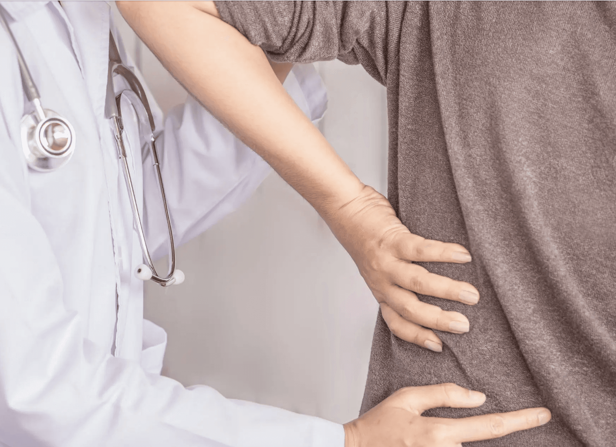 Cirugía de columna mínimamente invasiva